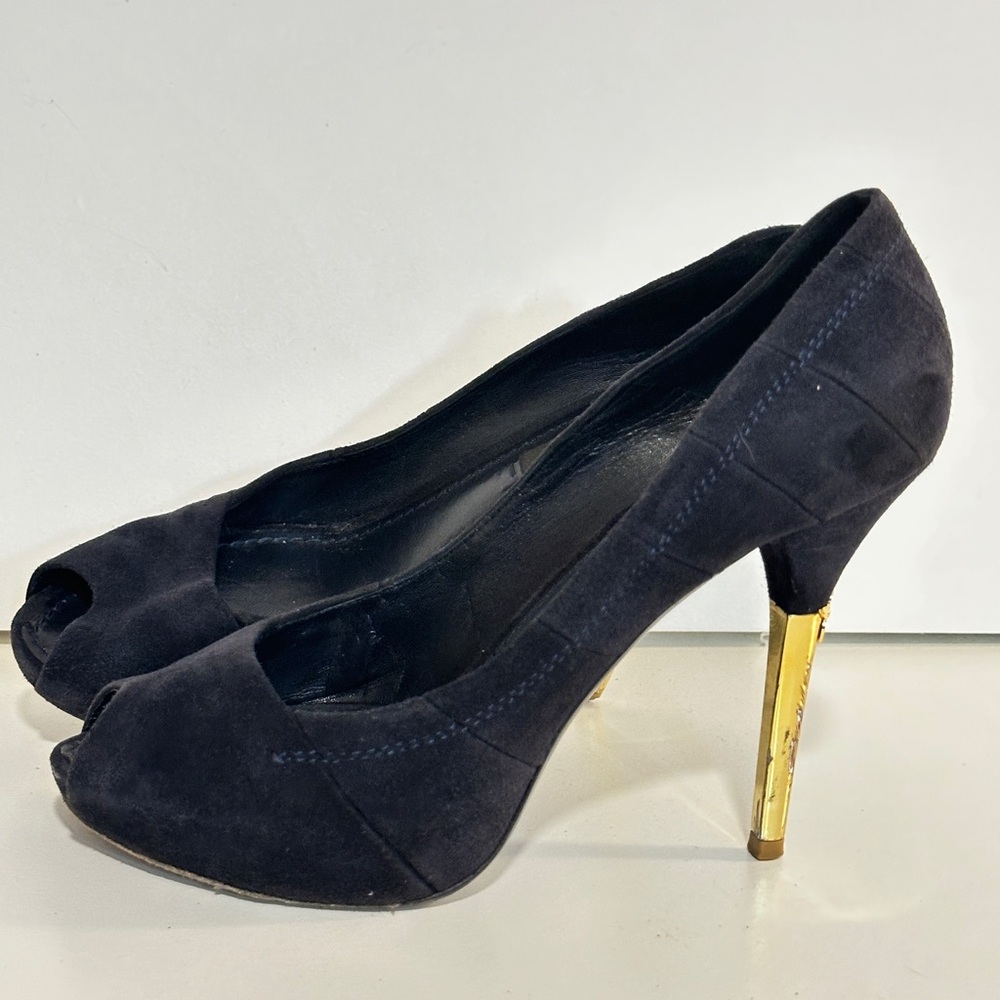 Louis Vuitton Black and Gold Peep-Toe Heels - Picture 3 of 16